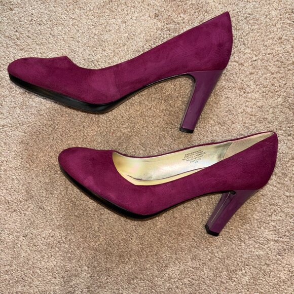Ann Klein Clemence iFlex Magenta Suede Pumps Heels 9 - Picture 2 of 11
